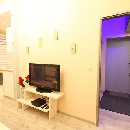 Studio Flat Grunwaldzka Up To 2Persons+1 Wrocław Extérieur photo